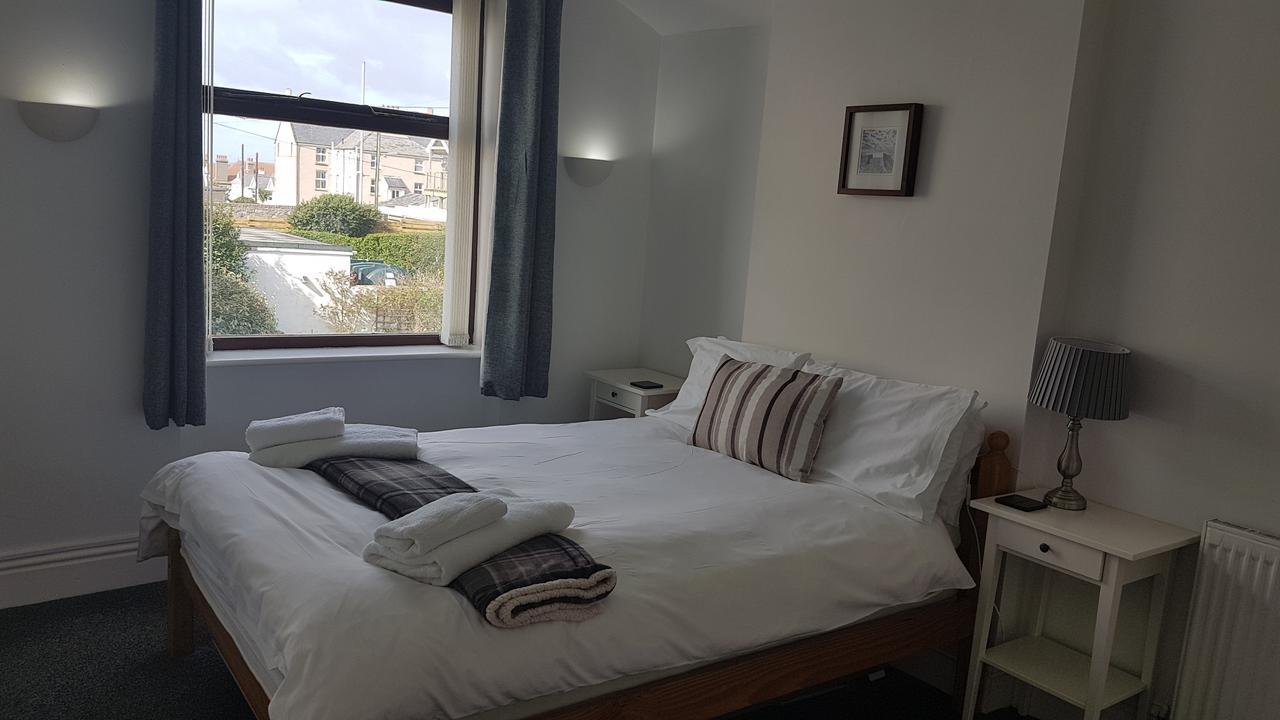 Glan-Neigr Bar Hotel Rhosneigr Bagian luar foto
