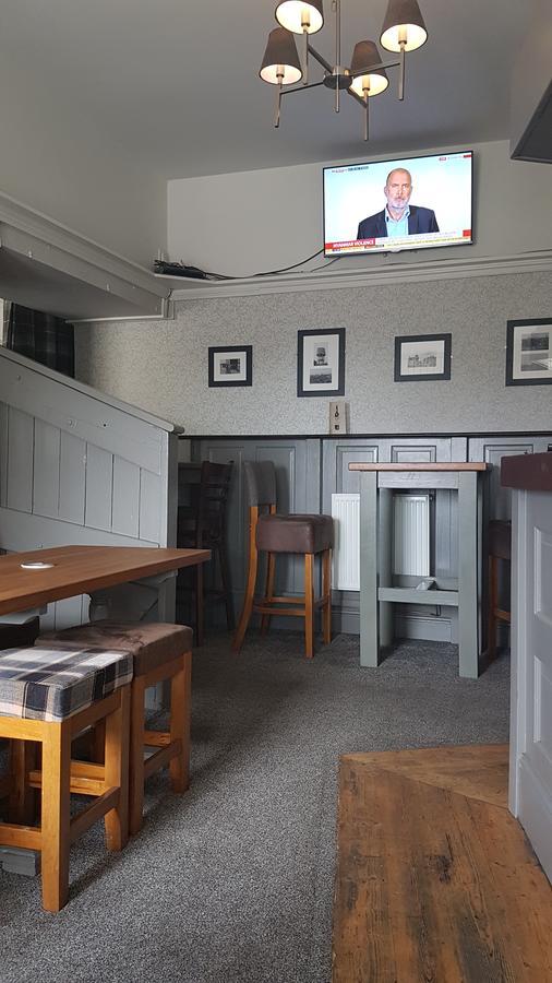 Glan-Neigr Bar Hotel Rhosneigr Bagian luar foto