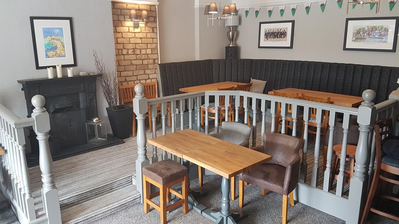 Glan-Neigr Bar Hotel Rhosneigr Bagian luar foto